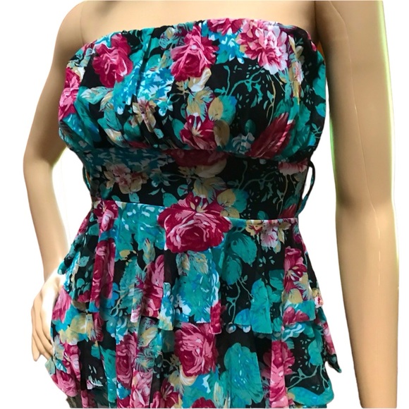 Wet Seal Tops - Wet Seal Floral Top